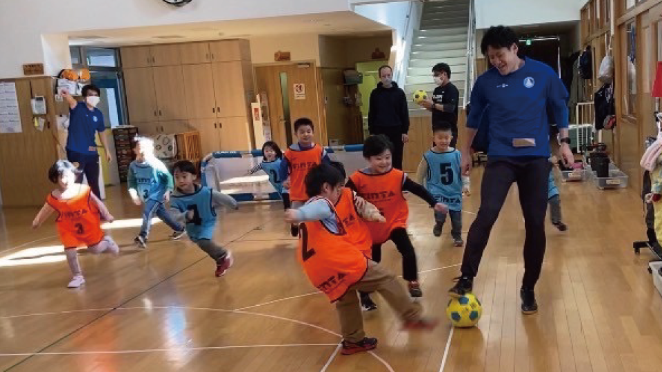 後志インテルFC サッカー指導の様子